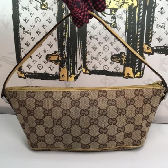 Pre Love Authentic Gucci GG Canvas Accessory Pouch Mini Bag – Beige/Khaki - Picture 11 of 12